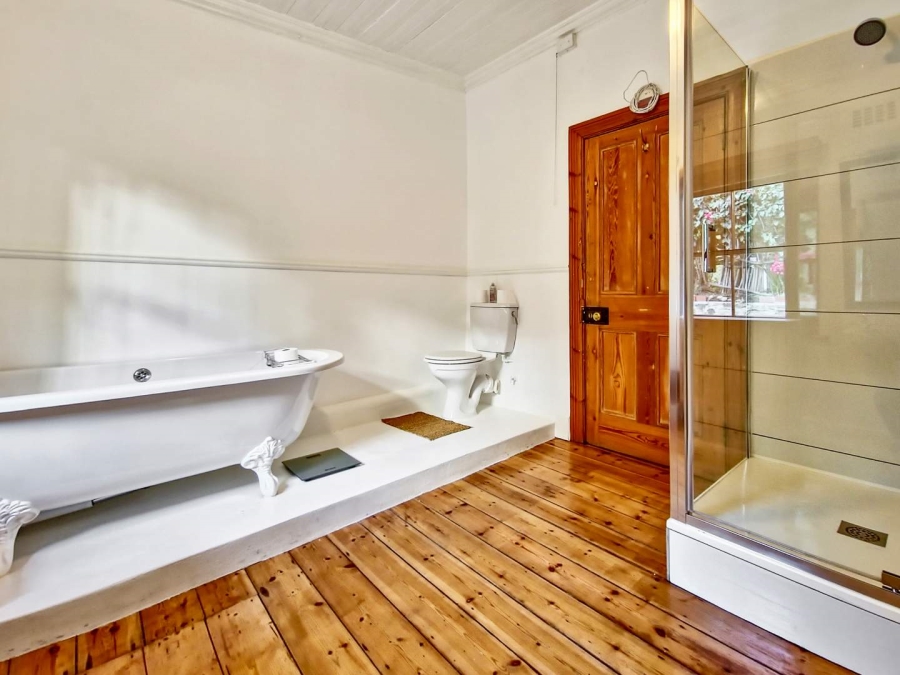 2 Bedroom Property for Sale in Green Point Western Cape